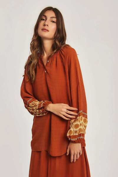 DALYDRESS Solid Printed Long-Sleeve Top
