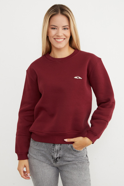 Fulla Moda Hanorac cu gât rotund cu 3 fire și accesorii metalice