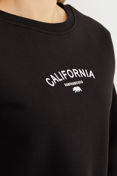 Fulla Moda Hanorac crop cu imprimeu text California cu 3 fire