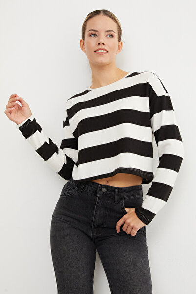 Fulla Moda Thick Striped Crop Slim Knit Sweater