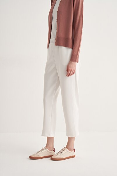 EBU Prive Kadın Scuba Havuç Pantolon Ekru