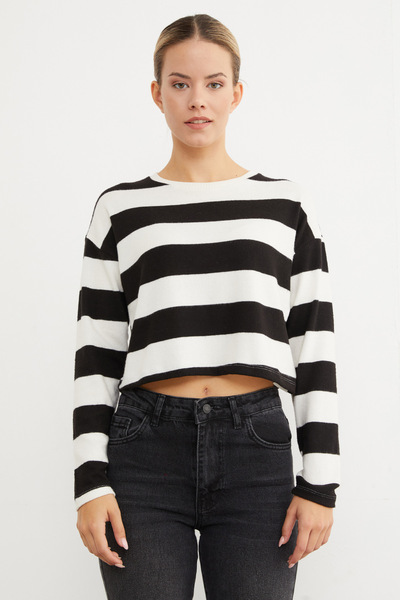 Fulla Moda Thick Striped Crop Slim Knit Sweater