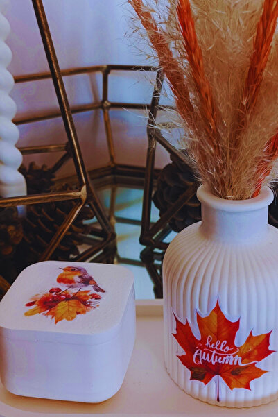 FourClovers Season Spirit 3-Piece Decorative Set – Flower Pot, Jewelry Box and Plate (Flowers in the Vase Are Not Included in the Price)