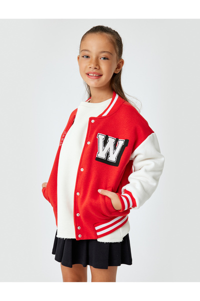 Koton Aplikacja na marynarkę uniwersytecką, szczegółowe, z długim rękawem i zapięciem na zatrzaski z kolorowymi blokami