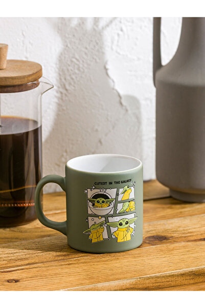 LC Waikiki Karişik Baby Yoda Baskılı Seramik Kupa 320 ml