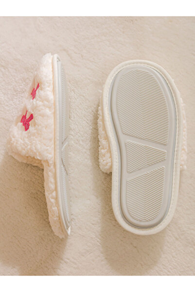 LC Waikiki Γυναικείες παντόφλες σπιτιού με κεντημένες βελούδινες παντόφλες LCW HOME