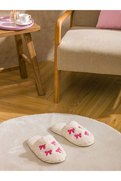 LC Waikiki Γυναικείες παντόφλες σπιτιού με κεντημένες βελούδινες παντόφλες LCW HOME