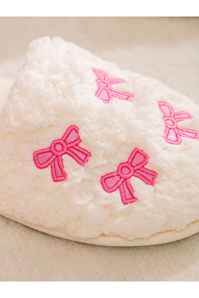 LC Waikiki Γυναικείες παντόφλες σπιτιού με κεντημένες βελούδινες παντόφλες LCW HOME