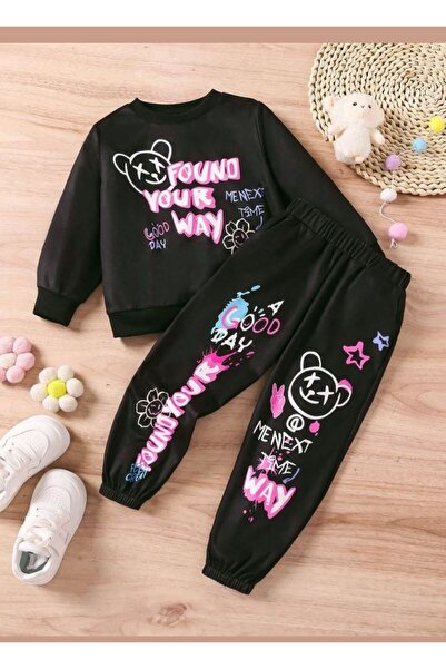 VESTIR BIEN Set de top și pantaloni pentru fete cu imprimeu Kuromi