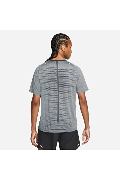 Nike dri-fit adv tech knit ultra ανδρικό μπλουζάκι για τρέξιμο και αθλητικά ρούχα - DM4753-010