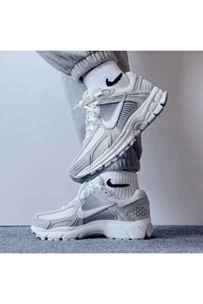 Nike Zoom Vomero 5'Pure Platinum' Women's Sneaker