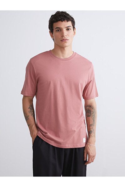 LC Waikiki Nevavm Oval Collar Combed Cotton Men's T-Shirt with a Difference