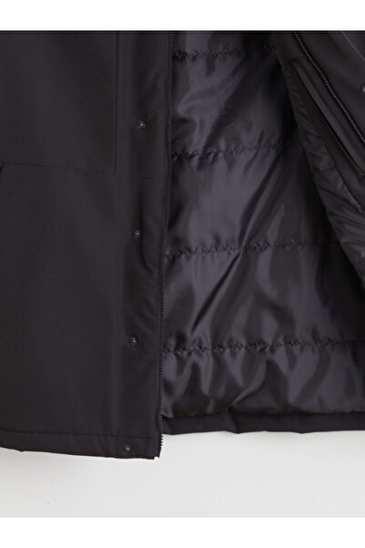 LC Waikiki Черно мъжко палто с качулка и стандартен десен