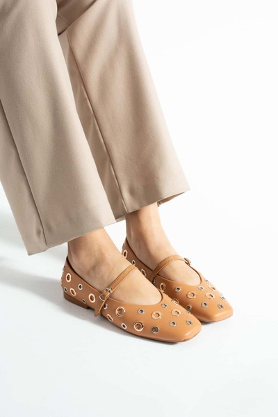diclepolat Women's Tan Ballerina Shoes with Metal Ring Detail and Belt Casual Shoes Luce