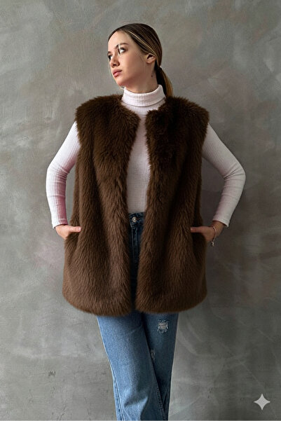 SUN STYLE Fur Vest with Collar Hooks and Double Pockets - Light Brown