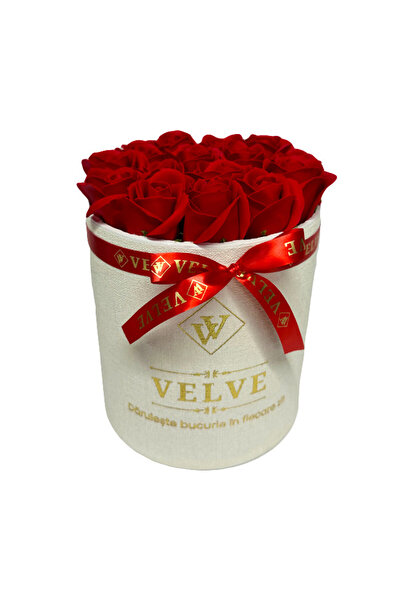 velve Aranjament floral Trandafiri parfumati de sapun, in cutie alba Luxury M...