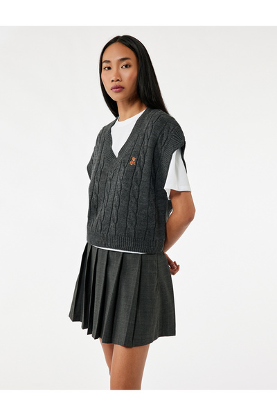 Koton Sleeveless V-Neck Teddy Bear Detailed Hair Knitted Oversize Sweater