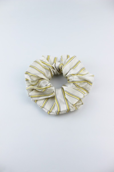 İLKYAZ Stripe Patterned Satin Fabric Elastic Buckle Bagel Buckle - Cream