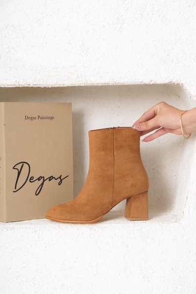 Asyam Papuç Kadın Taba Süet Vardolalı Comfort Kalıp Yuvarlak Burun Kalın Topuklu Kısa Ankle Bot Bootie