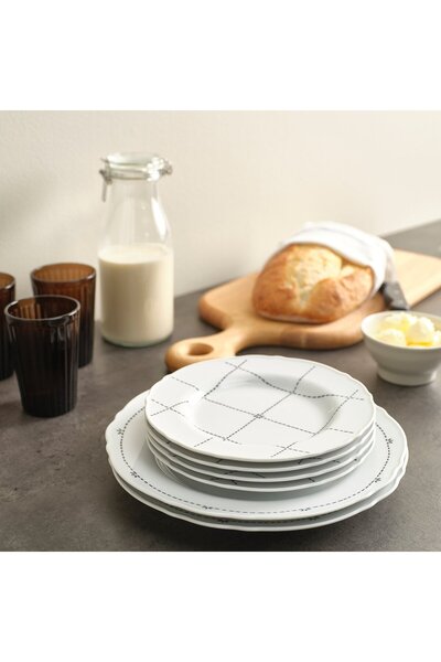 IKEA UPPLAGA Plate, patterned/white, 28 cm