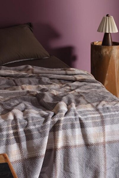 Madame Coco Delit Double Welsoft Polar Printed Blanket - Gray