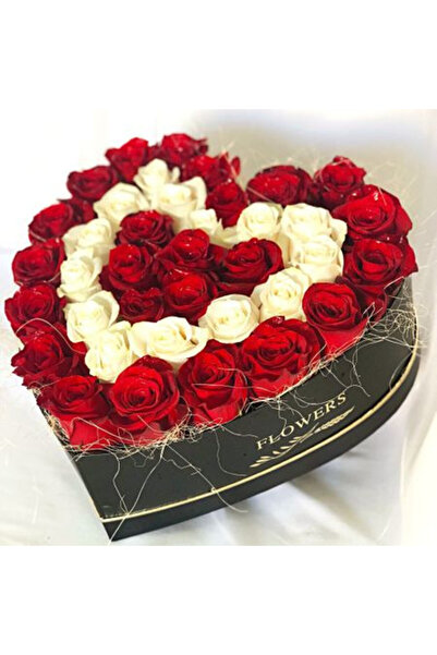 velve Aranjament floral cutie neagra inima cu trandafiri de sapun rosii si al...
