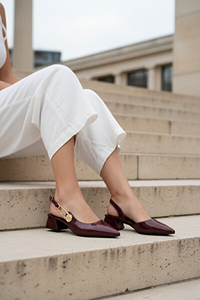 Brielfy Women's Flag Heel Premium Side Buckle Spring Chic Combinable Classic Shoes Burgundy