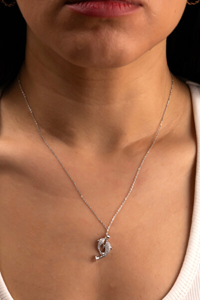 Ayenci Yunus Balığı Tasarımlı Gümüş Renkli Zirkon Taşlı Çelik Kolye