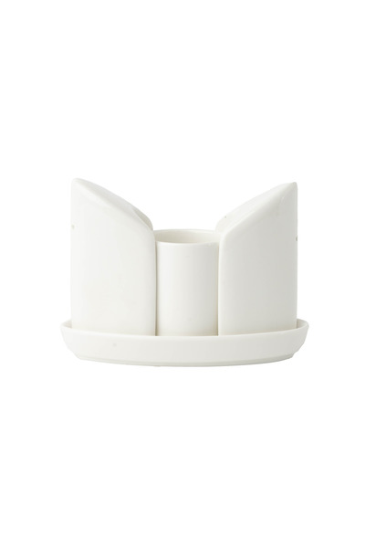 SQUALO Elegantly designed porcelain salt shaker set in white