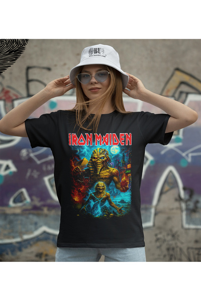 BUTSHIRT This T-Shirt'Iron Maiden - Best Covers' Regular-Fit' Unisex T-Shirt