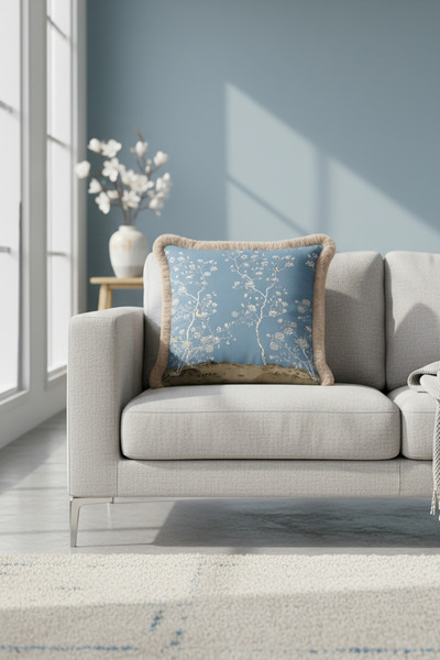 Evimde Bambaşka غطاء وسادة مزين بالزهور الزرقاء ذو ملمس لؤلؤي - غطاء وسادة أن...