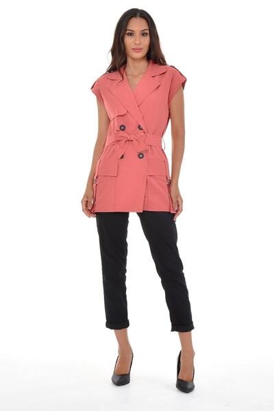 DISENTIS MODEST Однокомірний вітрозахисний жилет з кишенями, аполетами, поясом і хрестоподібним застібанням, рожевий