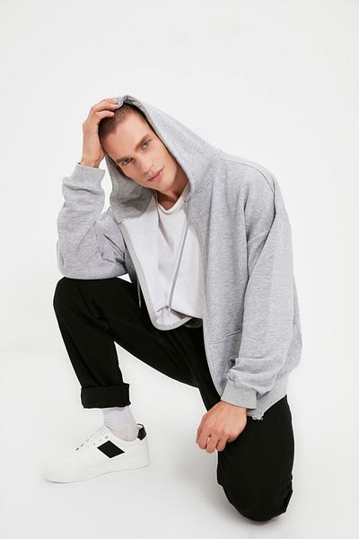 Trendyol Collection Graues Oversize-Sweatshirt mit Kapuze - Reißverschlussdetails TMNAW22sw0620