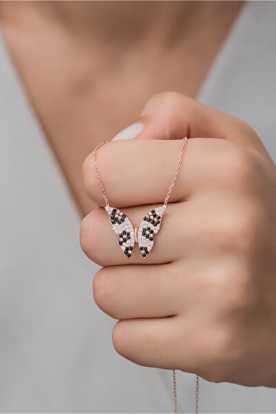 Nereze 925 Ayar Gümüş Leopar Desenli Kelebek Kolye