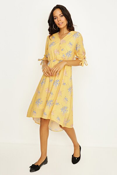 Select Moda Γυναικείο φόρεμα με κίτρινο λουλουδάτο μανίκι