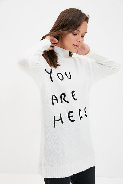 Trendyol Modest Ecru Slogan Knitwear Svetr TCTAW22AK0096