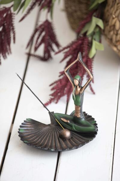 Gift Garden Özel Tasarım Yoga Figürü Tütsülük Yeşil
