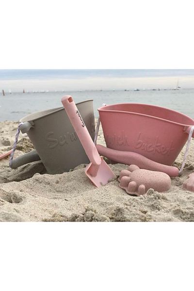 Scrunch Pink Shovel