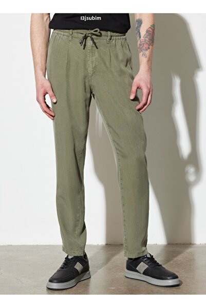 WRANGLER Pantaloni chino pentru bărbați, cu talie normală, cu potrivire norma...