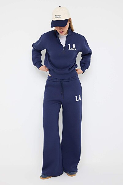 Trendyol Collection Підлітковий синій вишитий комір на блискавці, широкі штани, трикотажний спортивний костюм TWOAW26AU00081
