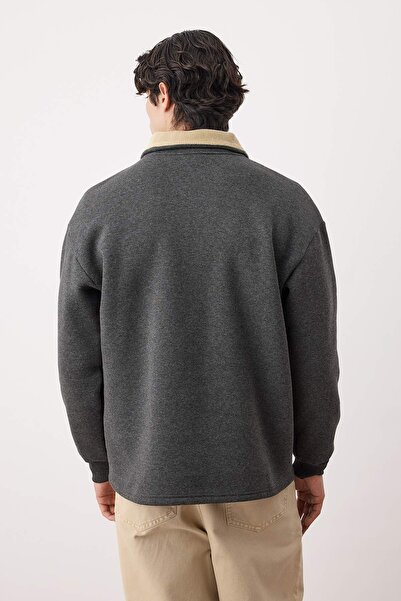 Trendyol Collection Anthracite Collar Detail Mock Neck New Oversized /Wide Cut Fleece Inside Sweatshirt Tmnaw26Sw00003