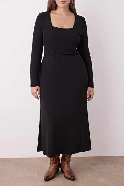 Trendyol Curve Μαύρο τετράγωνο λαιμόκοψη A-Line Maxi ελαστικό πλεκτό φόρεμα TBBAW26AH00016