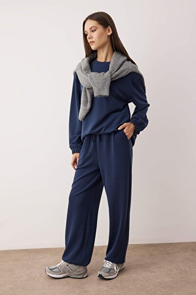 Trendyol Modest Πιο οικονομικά βιώσιμο σετ πλεκτών αθλητικών φορμών Navy Blue Special Fabric Care Collection TCTAW26EN00006