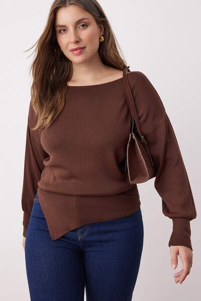 Trendyol Curve Καφέ πλεκτό πουλόβερ με λαιμόκοψη και λεπτομέρεια με σχισμή στο λαιμό TBBAW26AN00048