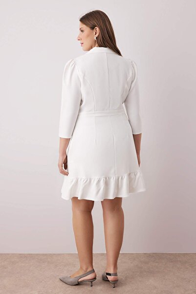 Trendyol Curve Ecru Plus Size Μίνι υφαντό φόρεμα με μανίκια τριών τετάρτων χωρίς επένδυση TBBAW23AH00042
