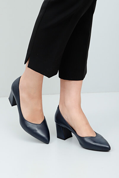 GÖNDERİ(R) Kadın / Kız Lacivert Antik Sivri Burun Orta Kalın Topuklu Hakiki Deri Ayakkabı