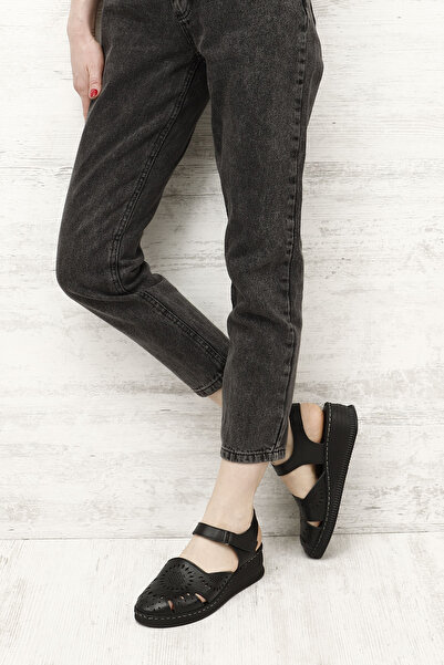 GÖNDERİ(R) Women's Black Velcro Strap Genuine Leather Wedge Sandals