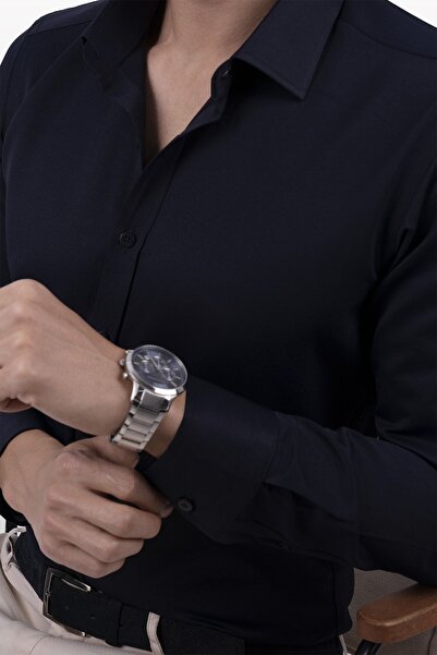 Etikmen Темно-синя атласна приталена чоловіча сорочка