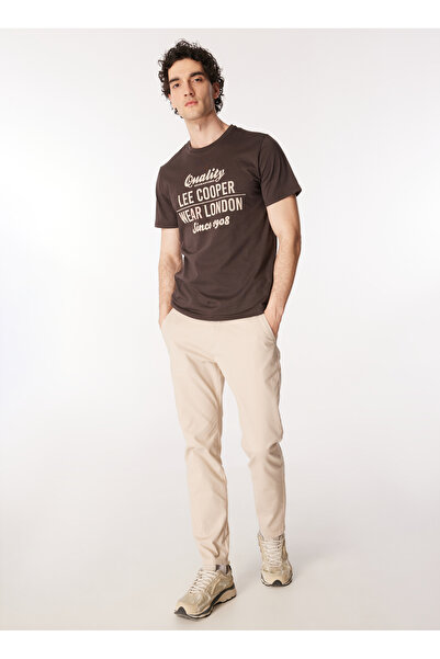 Lee Cooper Ανδρικό μπλουζάκι με στρογγυλή λαιμόκοψη καφέ 242 LCM 242038 RODRIGO BROWN