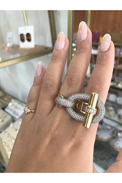 the ASEL İNCİ خاتم بتصميم خاص مع تفاصيل على شكل حزام